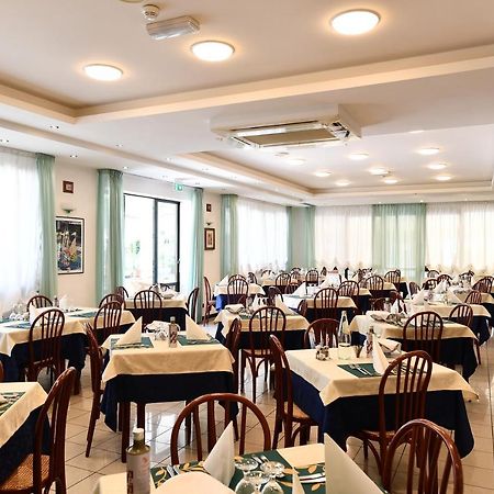 Hotel Criniera D'Oro Rimini Eksteriør billede