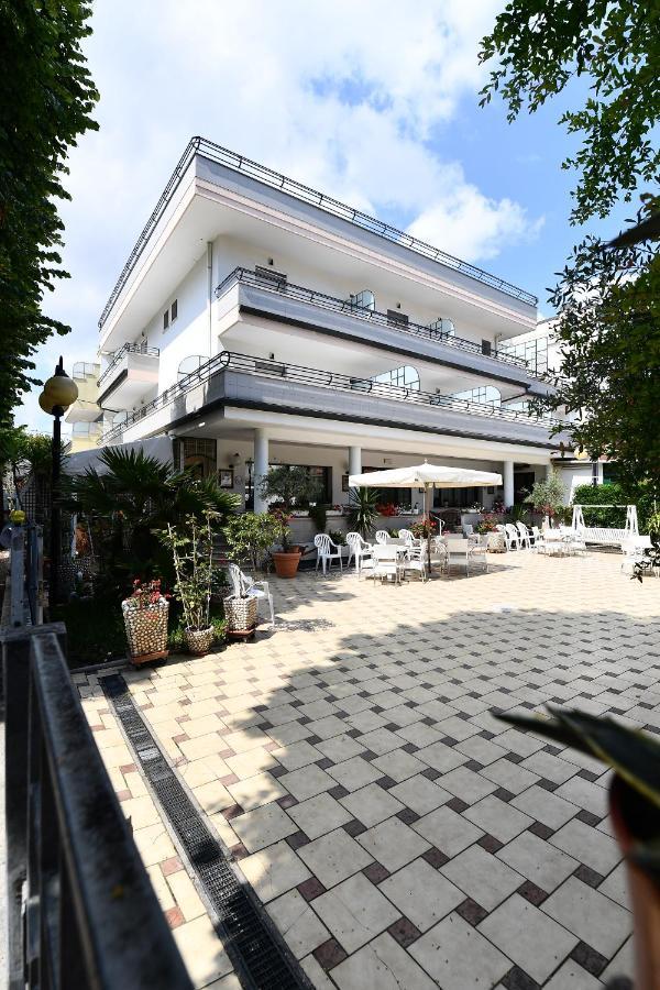 Hotel Criniera D'Oro Rimini Eksteriør billede