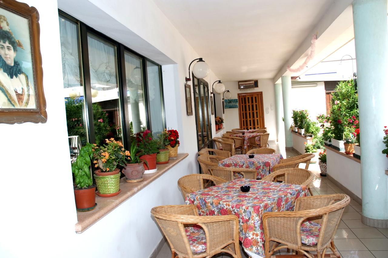 Hotel Criniera D'Oro Rimini Eksteriør billede